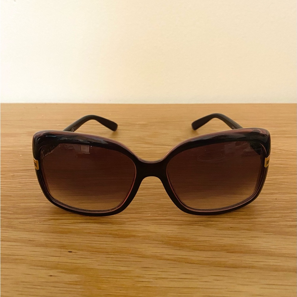 Gucci sunglasses square frame 70S style, deep aubergine, 14 cm width
